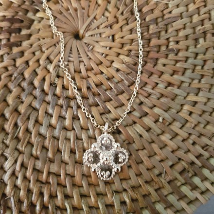 Collier trefle or