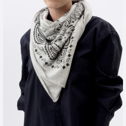 Adoré Echarpe Bandana Gris...