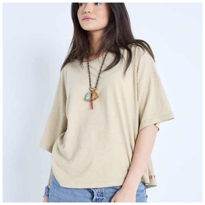 One tee Collab Veronika Loubry Beige